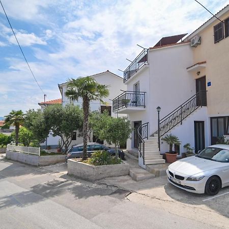 Guesthouse Kate Trogir Exteriör bild